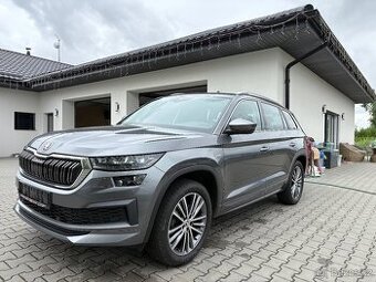 Škoda kodiaq 2tdi dsg Laurin Klement m.r2023 matrix panorama
