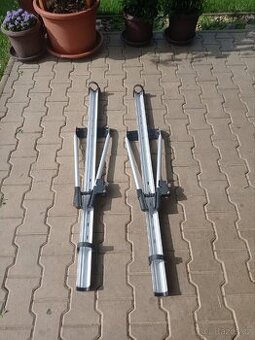 Prodám střešní nosiče kol Hakr 2ks,nikdy nepoužité
