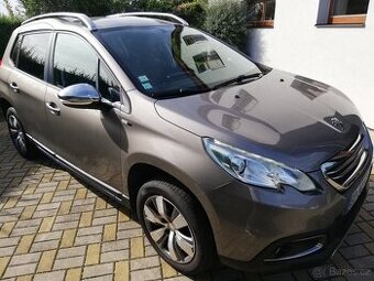 Peugeot 2008 1.2  60kw - ideál na kratší vzdálenosti
