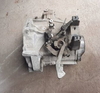 škoda startéry,kardany,převodovky,rozvodovky