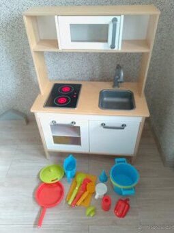 Dětská kuchyňka ikea + nádobí