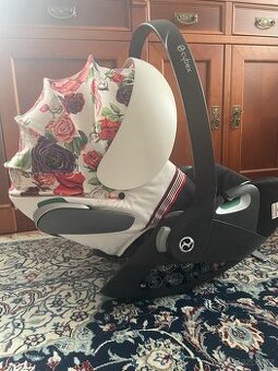 Cybex Spring Blossom limitovaná edice + základna