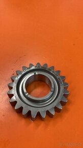 KTM - 79033005200 ozubené kolo do převodovky, 5. stupeň.