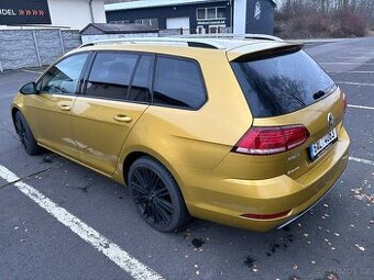 VW GOLF COMBI 2018 - 82tis km - po servisu - zimní/letní ALU