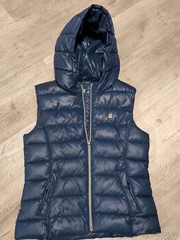 BENETTON vestička, 8-9 let