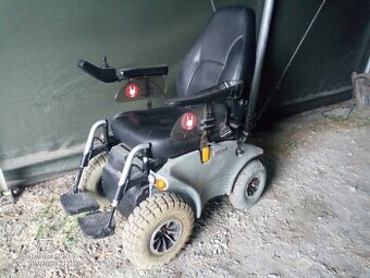 Elektrický invalidní vozík