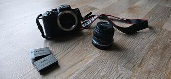 Canon EOS R10 s objektivem