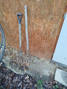 Prodám dvoje vidle.