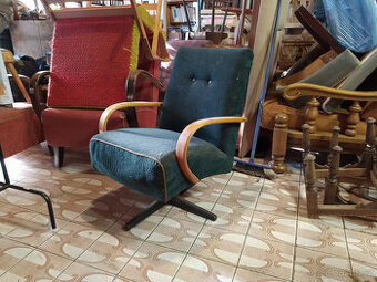 Raritní křeslo na otočné noze