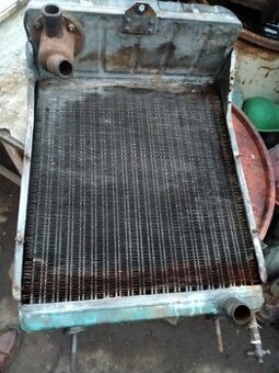 Prodám chladič na ZETOR25- moc pěkný stav