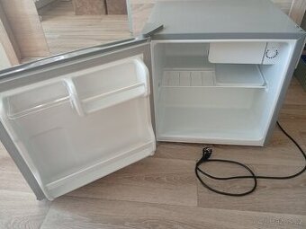 Chladnička s mrazícím boxem