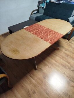 Kuchyňský stůl rozkládací