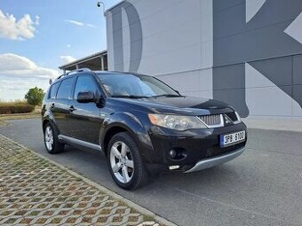 Mitsubishi Outlander, 2.0DiD 4x4 2MAJ 200 000KM+KOLA