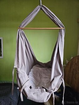 Hojdavak závěsná kolébka
