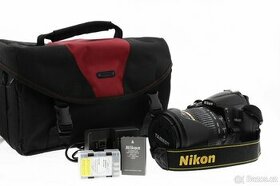 Zrcadlovka Nikon D5000 + 18-270mm + příslušenství