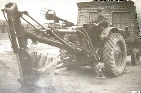 Vzácný kousek.Hlava na D-40L Traktor  MTZ-5L,  Bělorus-E-153