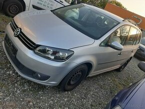 VW Touran 1.6 TDI 77kw Klima Tažné Model 2012 ///Na Opravu//