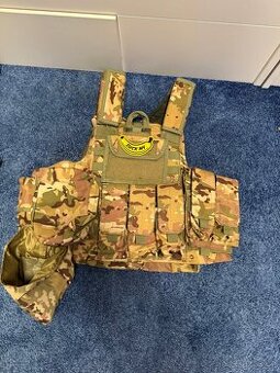 Airsoft vesta vzoru multicam - vylepšena, téměř nenošena