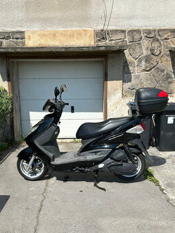 Skútr YAMAHA XC 125 CYGNUS X