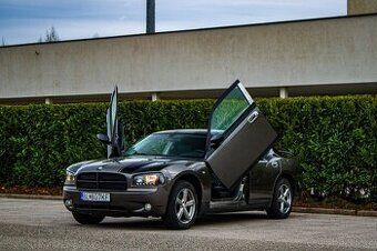 Dodge Charger 2.7 V6 A/T Lambo doors, Športový výfuk