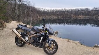 Aprilia tuono 1000 r