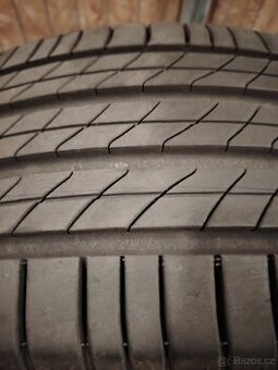 Michelin R 18