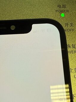 iPhone X Originální repasovaný displej s vadou (4)