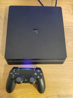 PlayStation 4 Slim