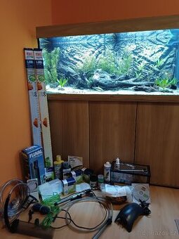 Prodám akvárium + příslušenství