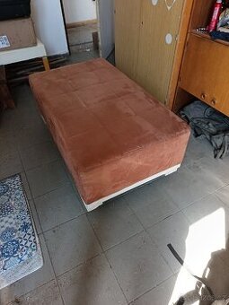 Gauč 130cm x 75cm x 50cm