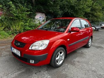Kia Rio 1,4i 16V 71kW, 56969 km, 1 majitel nové ČR