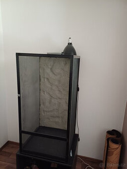 Flexarium/terarium i se zdroji světla a tepla