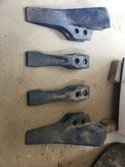 Zuby na bagr Jcb 3 CX Jcb 4 CX case cat Bobcat Kubota