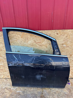 94.PRAVÉ PŘEDNÍ DVEŘE OPEL ASTRA J