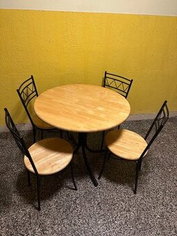 Stůl a 4 židle
