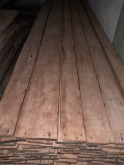 Prodám stará prkna.