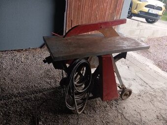 Cirkulárka s kolébkou