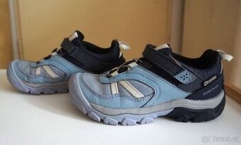 Dětské modré nepromokavé boty zn.Quechua vel.30