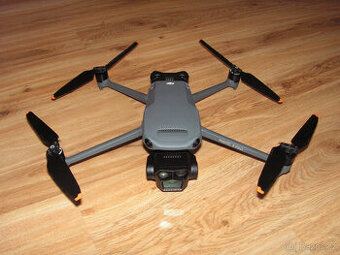 Dron DJI MAVIC 3 PRO COMBO