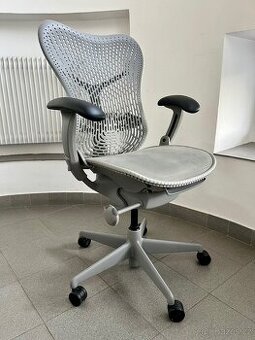 kancelářská židle Herman Miller Mirra