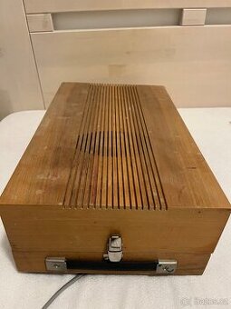 Gramofon Tesla GZ040