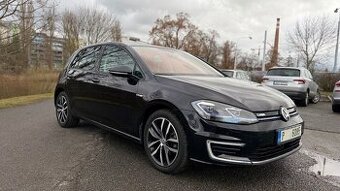Volkswagen e-Golf, egolf elektro dojezd 220km ACC Ojeté, 6/2