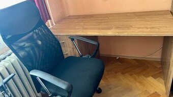 kancelářský stůl se židlí