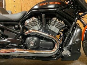 Harley Davidson V-Rod - 1