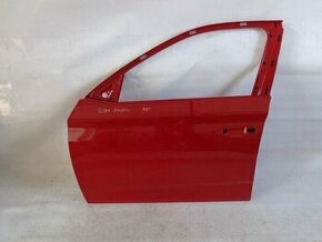Přední levé dveře Škoda Scala - TOP (červená metalíza)