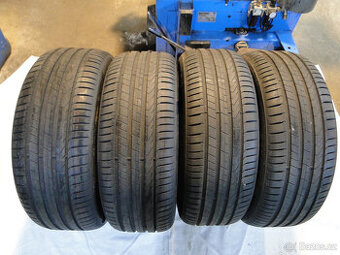 Enyaq IV 80 letní pneu Pirelli Scorpion Elect 255, 235/19