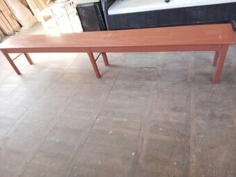 Dřevěná lavice dlouhá 310 cm