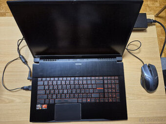 MSI Bravo A17 A4DDR 16GB AMD 8jádro Radeon 5500M
