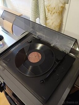 Gramofon Sony PS-LX310BT