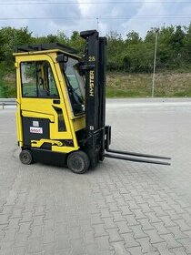 Vysokozdvižný vozík HYSTER 1,5t, akumulátorový